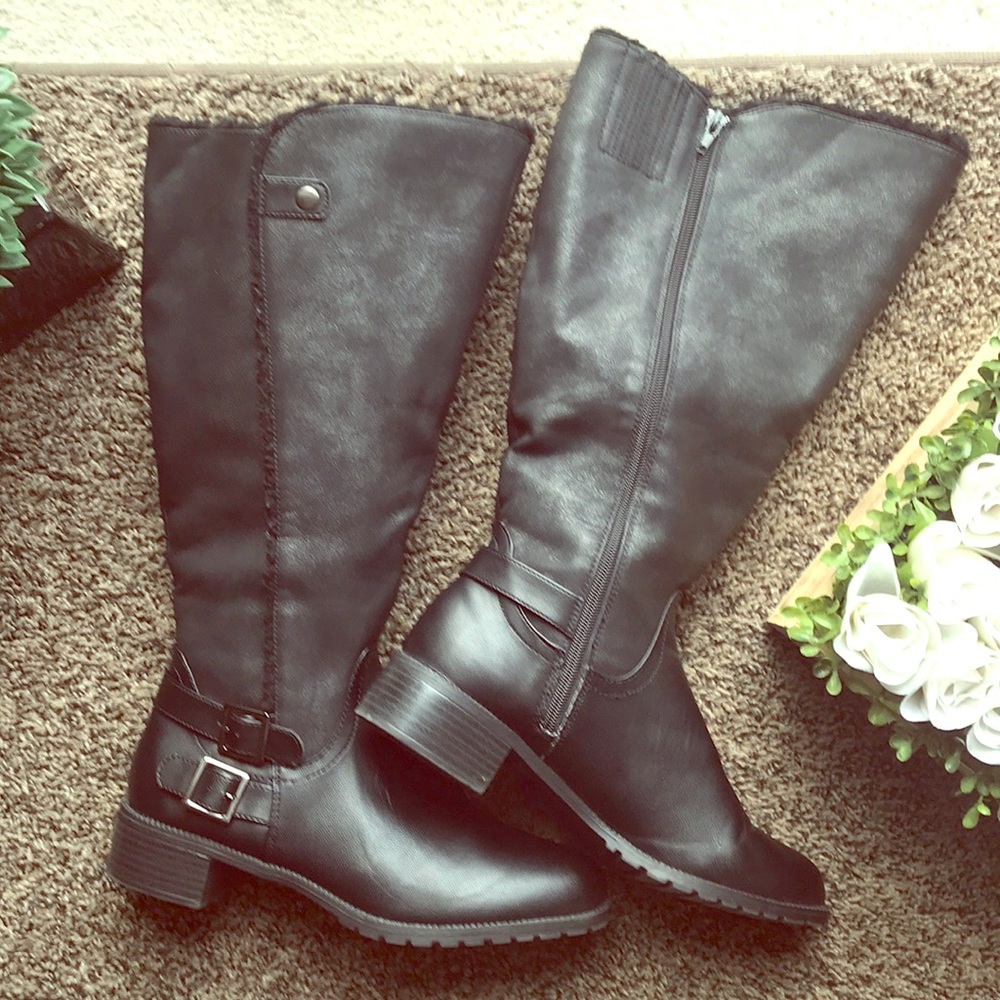 Wide Calf Furry Lined Boot
